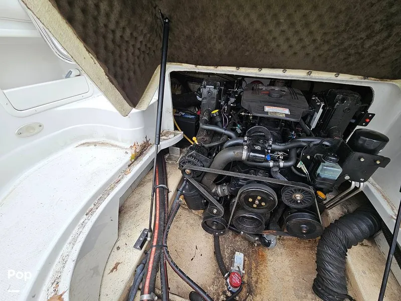 Slide: The Image of Crownline Boats 240EX 2005 - 14752474