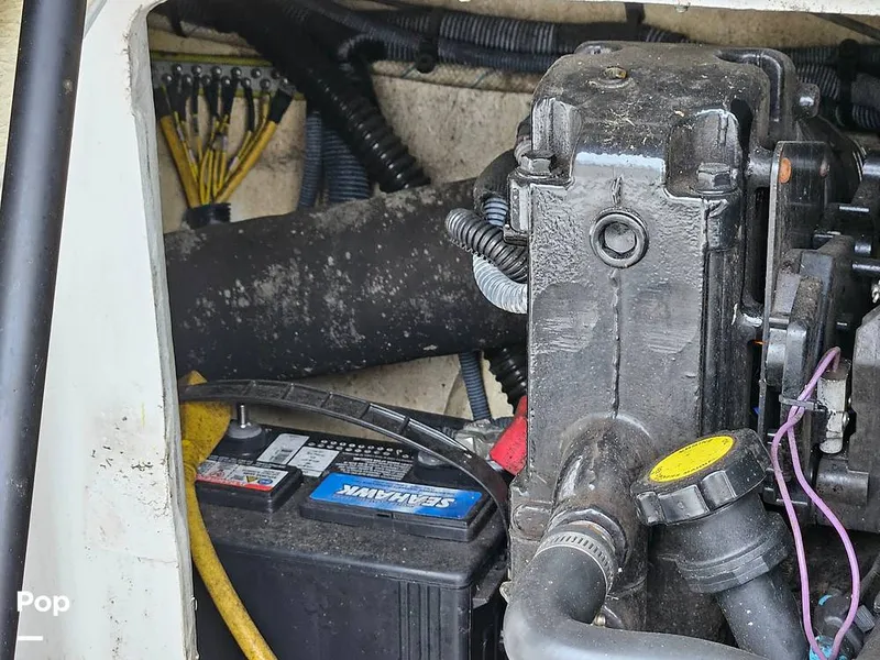 Slide: The Image of Crownline Boats 240EX 2005 - 14752475