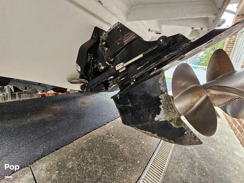 Slide: The Image of Crownline Boats 240EX 2005 - 14752367