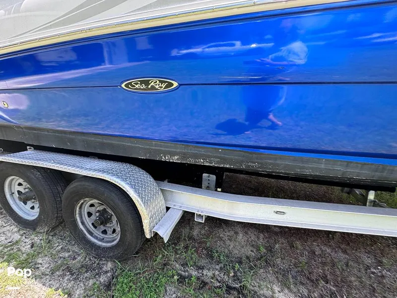 Slide: The Image of Sea Ray 270 SunDeck 2005 - 14516881