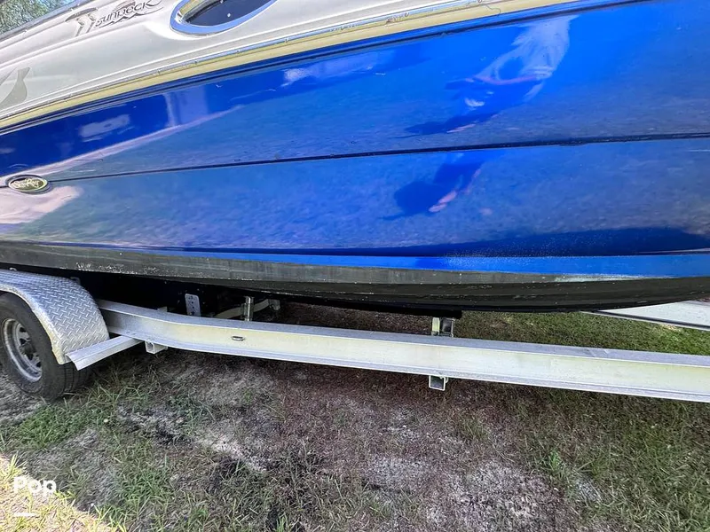 Slide: The Image of Sea Ray 270 SunDeck 2005 - 14516888