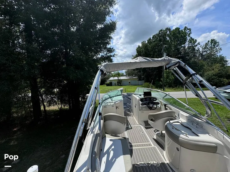 Slide: The Image of Sea Ray 270 SunDeck 2005 - 14517380