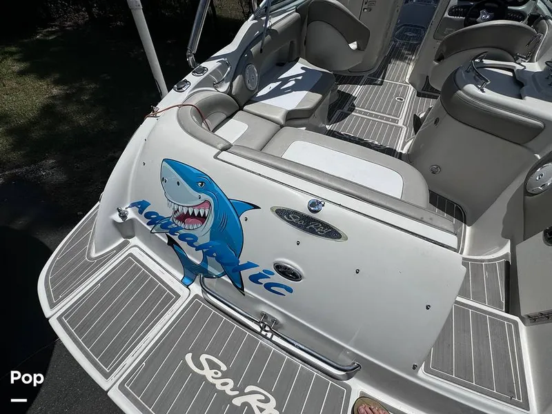 Slide: The Image of Sea Ray 270 SunDeck 2005 - 14517384