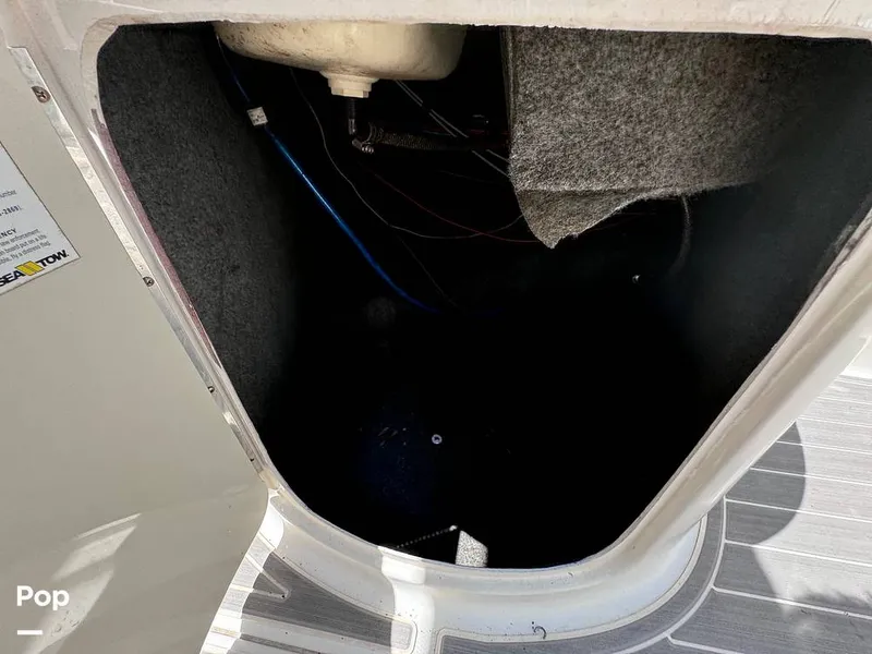 Slide: The Image of Sea Ray 270 SunDeck 2005 - 14517402