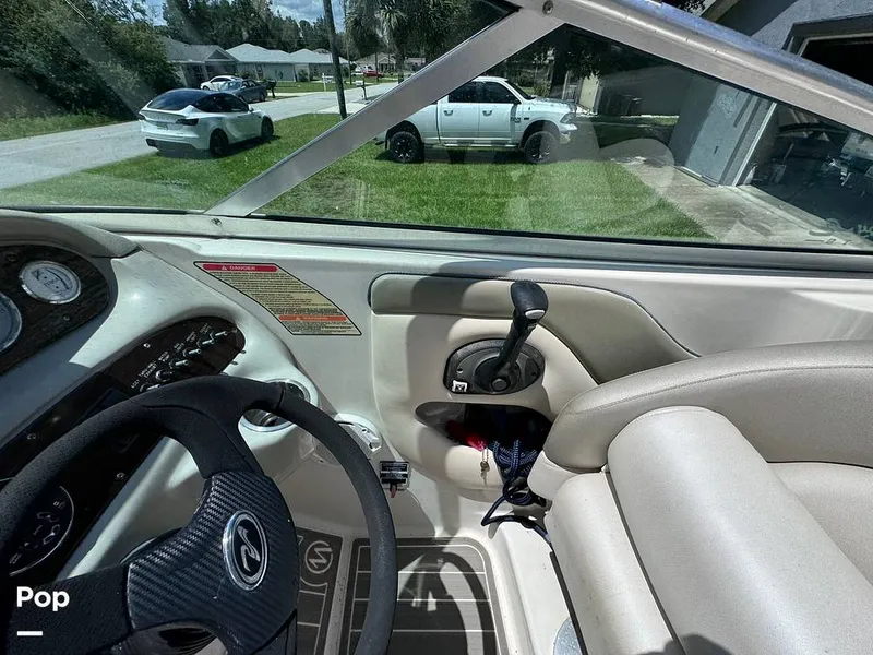 Slide: The Image of Sea Ray 270 SunDeck 2005 - 14517408