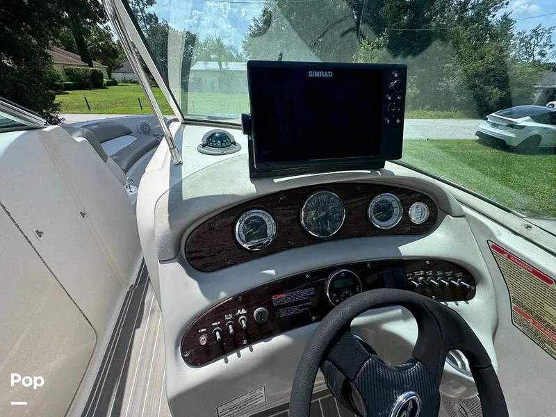 Slide: The Image of Sea Ray 270 SunDeck 2005 - 14517411