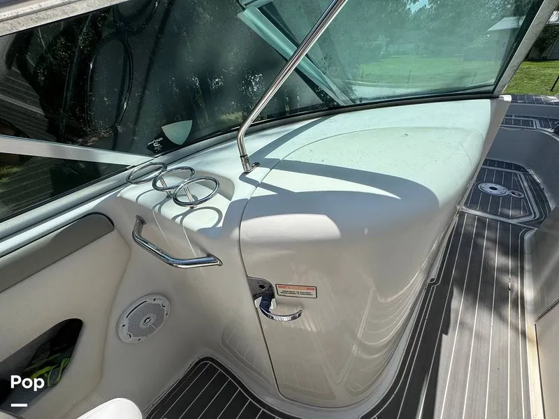 Slide: The Image of Sea Ray 270 SunDeck 2005 - 14517543