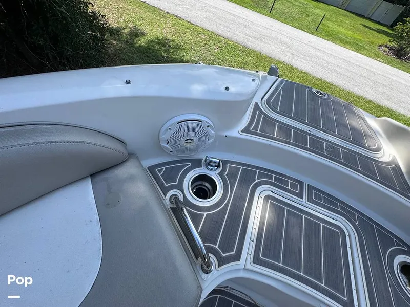 Slide: The Image of Sea Ray 270 SunDeck 2005 - 14517550