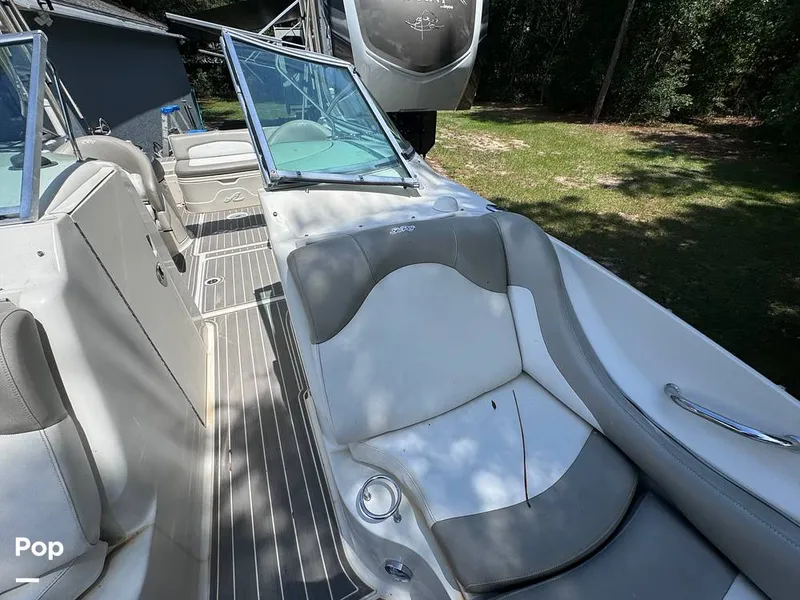 Slide: The Image of Sea Ray 270 SunDeck 2005 - 14517554