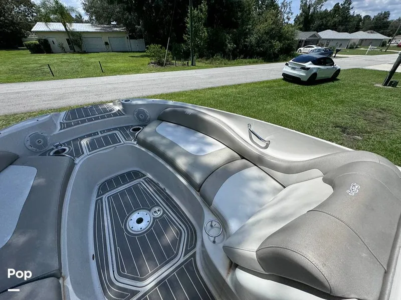 Slide: The Image of Sea Ray 270 SunDeck 2005 - 14517562
