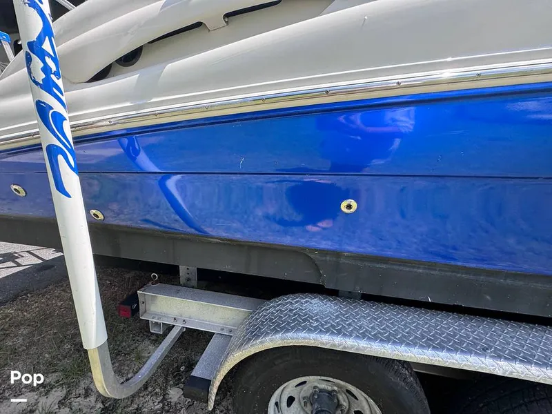 Slide: The Image of Sea Ray 270 SunDeck 2005 - 14516879