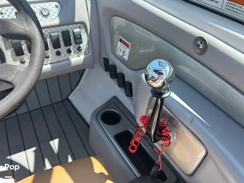 Slide: The Image of Throttle/Shift: Mech - 14580587