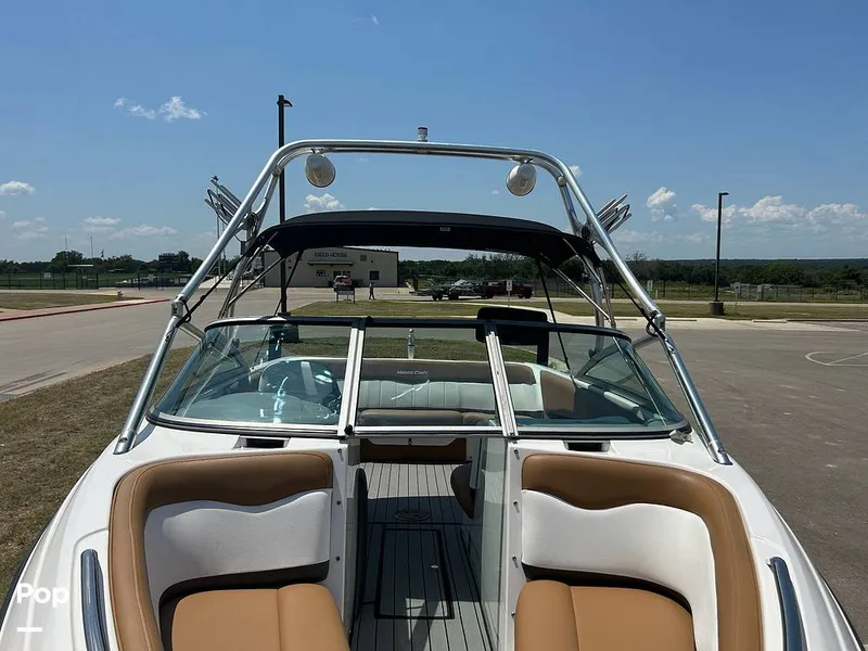 Slide: The Image of Windshield - Walk Through - 14580580
