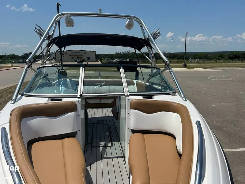 Slide: The Image of Bow Seating - 14580579