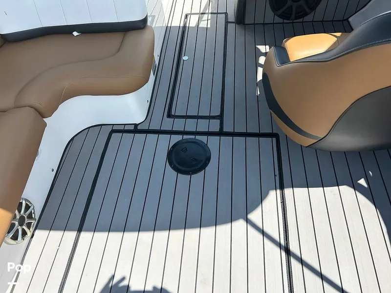 Slide: The Image of Non-skid Deck - 14580535