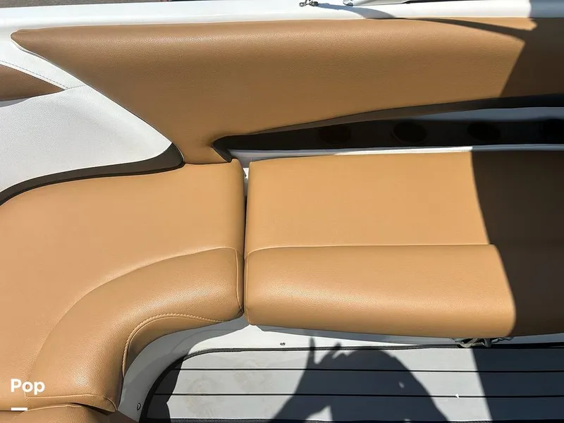 Slide: The Image of Transom Seating - 14580581