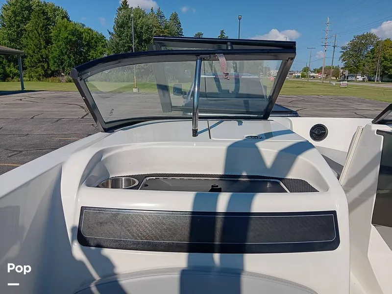 Slide: The Image of Bayliner VR6 OB 2022 - 14545845