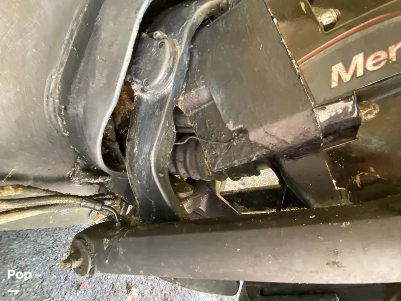 Slide: The Image of Rinker 270 Fiesta Vee 2002 - 14676960