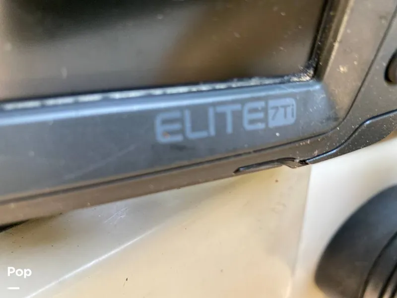 Slide: The Image of Rinker 270 Fiesta Vee 2002 - 14676983