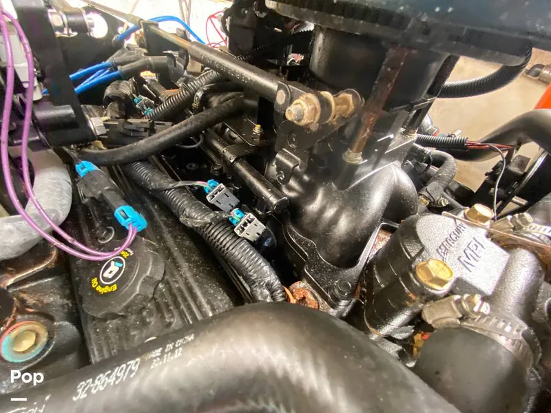 Slide: The Image of Rinker 270 Fiesta Vee 2002 - 14676992