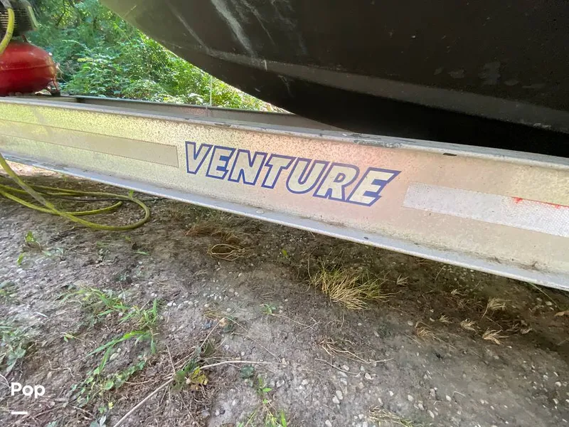 Slide: The Image of Rinker 270 Fiesta Vee 2002 - 14676999