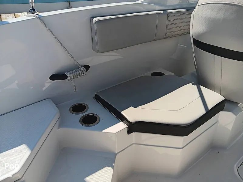 Slide: The Image of Sea Ray SPX 210 O/B 2023 - 14545745