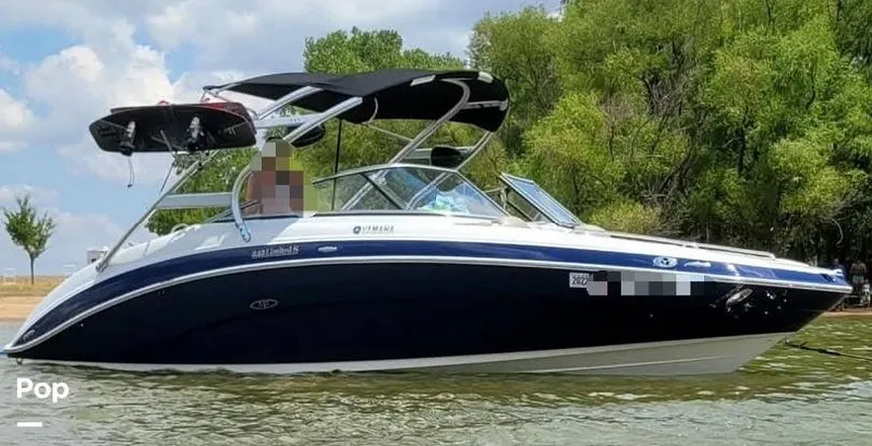 Slide: The Image of Yamaha 242 Limited S 2011 - 15572768