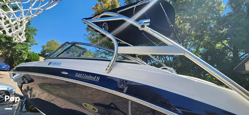 Slide: The Image of Yamaha 242 Limited S 2011 - 14650229