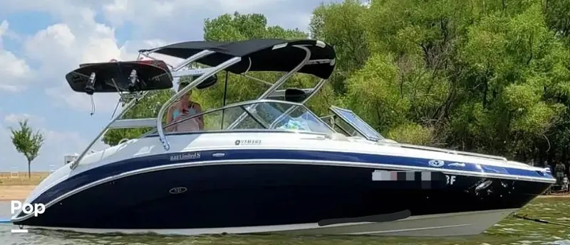 Slide: The Image of Yamaha 242 Limited S 2011 - 14727805