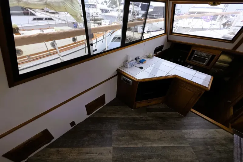 Slide: The Image of Californian Californian 43 Motoryacht 1984 - 4