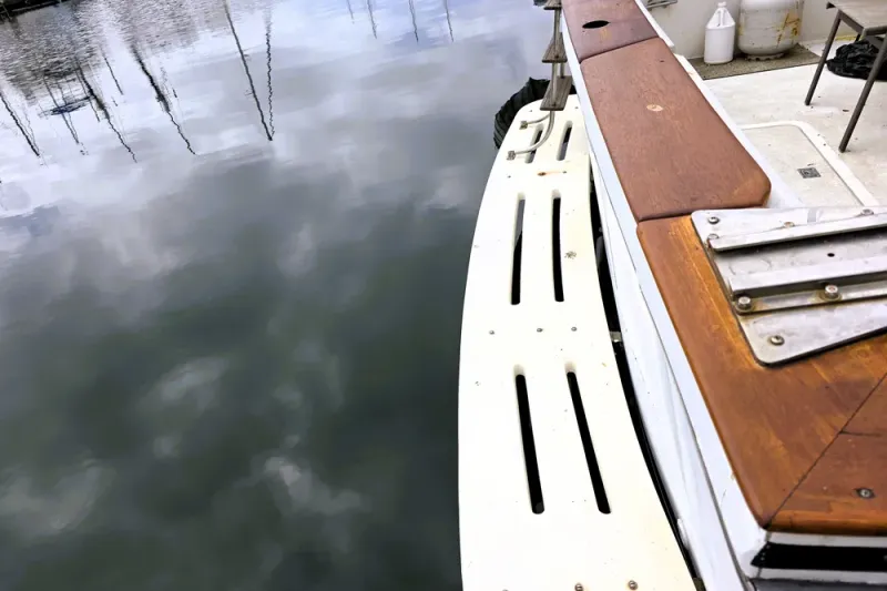 Slide: The Image of Californian Californian 43 Motoryacht 1984 - 28