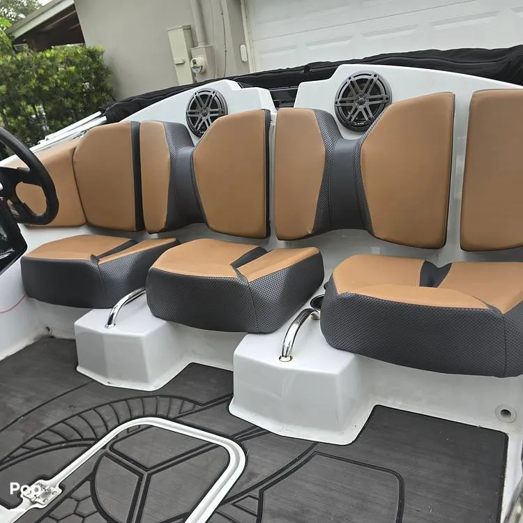 Slide: The Image of Scarab 165 ID 2022 - 14595905