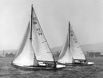 Slide: The Image of Sisterships Racing - 1233948