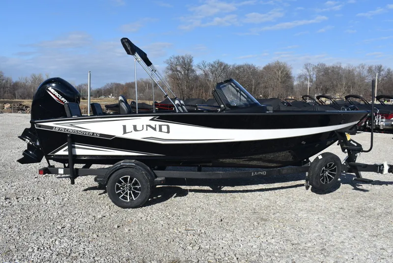 The Image of Lund 1875 Crossover XS 2026 - 0
