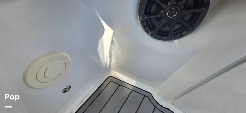 Slide: The Image of Cobalt 302 Bowrider 2014 - 15286076