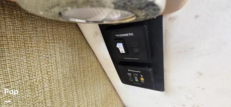 Slide: The Image of Cobalt 302 Bowrider 2014 - 15286084