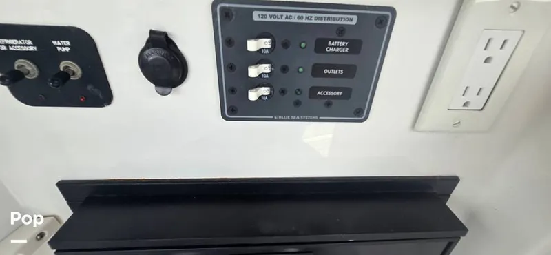 Slide: The Image of Cobalt 302 Bowrider 2014 - 15286181