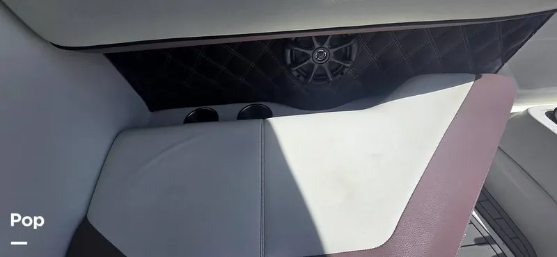 Slide: The Image of Cobalt 302 Bowrider 2014 - 15286190