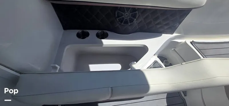 Slide: The Image of Cobalt 302 Bowrider 2014 - 15286191