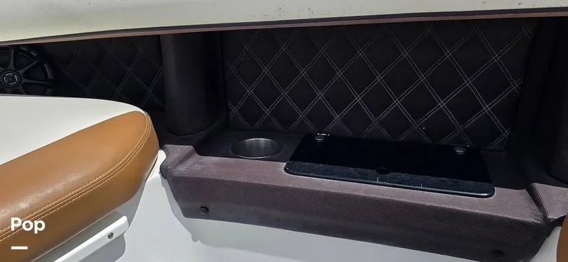 Slide: The Image of Cobalt 302 Bowrider 2014 - 15286024