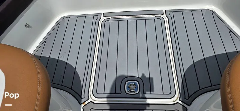 Slide: The Image of Cobalt 302 Bowrider 2014 - 15286029