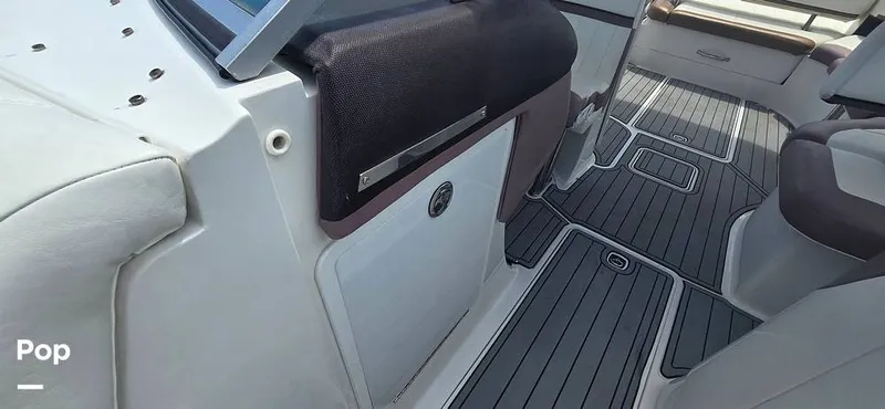 Slide: The Image of Cobalt 302 Bowrider 2014 - 15286040