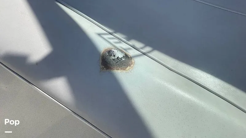 Slide: The Image of Maxum 2700 SCR 2000 - 14978826