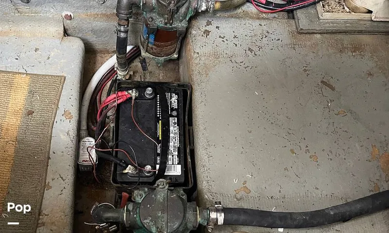 Slide: The Image of Californian 35 Motor Yacht 1986 - 14596390