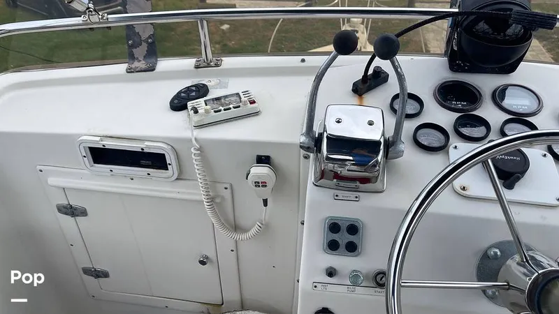 Slide: The Image of Californian 35 Motor Yacht 1986 - 14596311