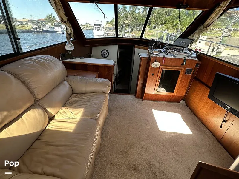 Slide: The Image of Californian 35 Motor Yacht 1986 - 14565959