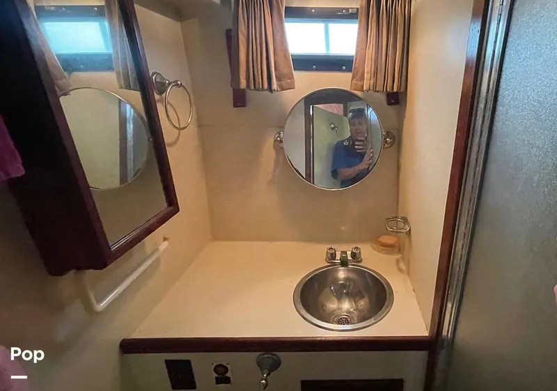 Slide: The Image of Californian 35 Motor Yacht 1986 - 14595952