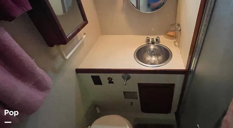 Slide: The Image of Californian 35 Motor Yacht 1986 - 14596364