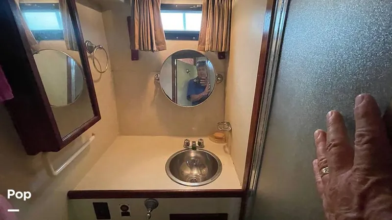 Slide: The Image of Californian 35 Motor Yacht 1986 - 14596365