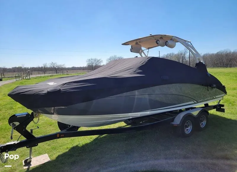 Slide: The Image of Yamaha 242 Limited 2015 - 14708844